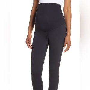 Zella live in maternity crop leggings